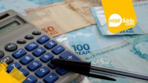 Senado aprova isentar Imposto de Renda para quem ganha até R$ 5 mil; projeto vai para sanção do presidente Imposto de Renda Dinheiro