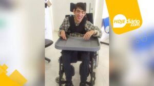 Após reportagem do portal HojeDiario.com, mãe de Suzano arrecada dinheiro suficiente para adquirir cadeira adaptada para o filho com paralisia