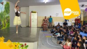 Escola municipal no bairro Miguel Badra, em Suzano, promove atividades para consciência corporal e expressão artística