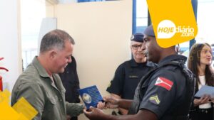 Agentes da GCM de Suzano são homenageados por salvarem mãe e bebê em parto de emergência