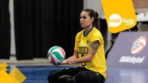 Suzanense é destaque na seleção brasileira de vôlei sentado; atleta também é professora em Suzano