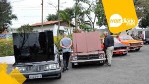Encontro de Carros Antigos e Customizados de Itaquaquecetuba