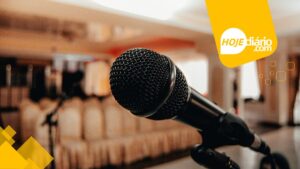 oratória discurso microfone
