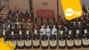 Bebidas "batizadas"? Em Mogi das Cruzes, Polícia Civil apreende dezenas de garrafas de vodkas, gins e outras bebidas alcoólicas com indícios de adulteração