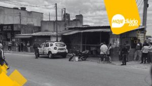 Mulher de 22 anos morre após perder o controle da moto e colidir em comércio em Suzano, nesta terça-feira (21) Mulher de 22 anos morre após perder o controle da moto e colidir em comércio em Suzano, nesta terça-feira (21)