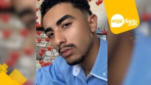 Jovem de 24 anos com esquizofrenia desaparece; família, moradora de Suzano, pede ajuda para encontrá-lo Jovem de 24 anos com esquizofrenia desaparece; família, moradora de Suzano, pede ajuda para encontrá-lo