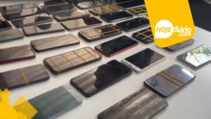 Suzano e Itaquaquecetuba são alvo de operação da Polícia Civil contra quadrilha de receptação de celulares roubados; criminosos movimentavam cerca de 30 aparelhos por dia Suzano e Itaquaquecetuba são alvo de operação da Polícia Civil contra quadrilha de receptação de celulares roubados; criminosos movimentavam cerca de 30 aparelhos por dia