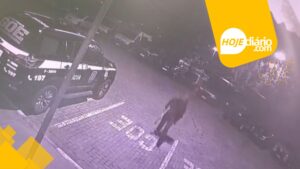 Viatura descaracterizada de delegacia é furtada em Mogi das Cruzes nesta quarta-feira (07) Viatura descaracterizada de delegacia é furtada em Mogi das Cruzes nesta quarta-feira (07)