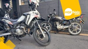 Polícia apreende motocicleta roubada e detém dois adolescentes em Itaquaquecetuba Motocicleta roubada