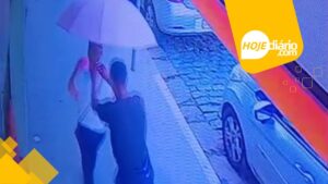 Câmeras de segurança flagram furto de corrente de ouro em via de Suzano; assista