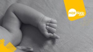 bebê preto e branco luto